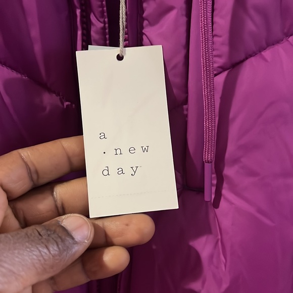 NWT a new day Water Resistant long Puffer Jacket with two pockets and Hoodie - Picture 6 of 11